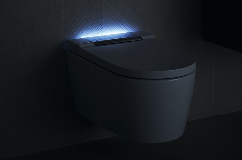 Dusch-WC mit Beleuchtung