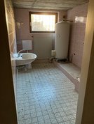 Sanierung Badezimmer und Duschbereich - vorher